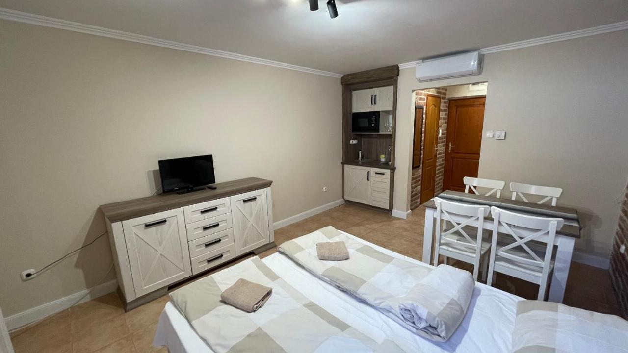 Apartament Dalma Jula